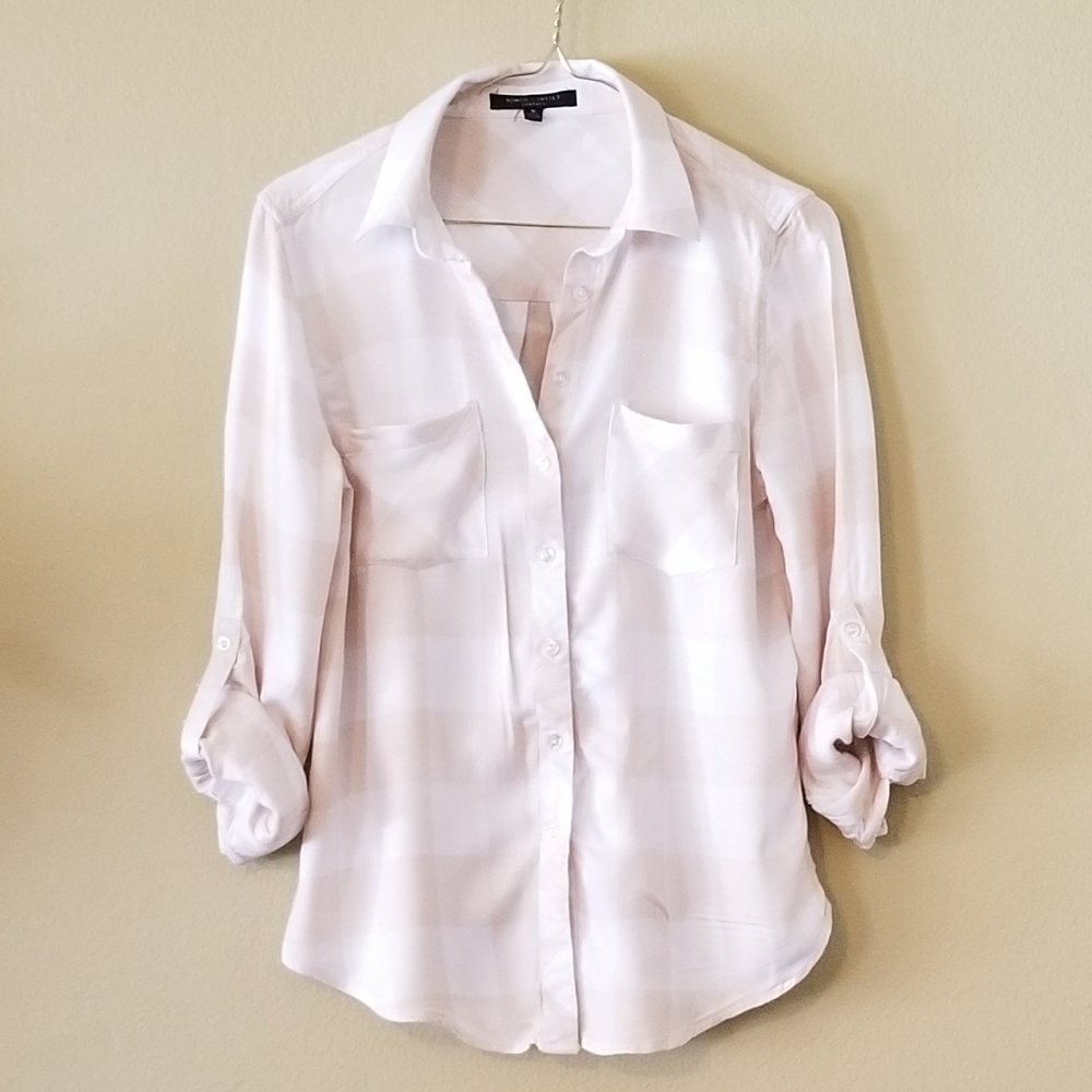Romeo + Juliet Couture Beige Button Down Top Sz S